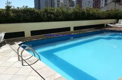 Condomínio com portaria, segurança 24 horas,  piscina aquecida, churrasqueira, playground, sala de ginástica, salão de festa, salão de jogos, academia