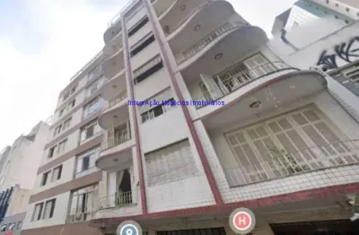 Prédio 2.476m², são 16 apartamentos, 32 banheiros, há' garagem no térreo e no 1o. subsolo, são 2 pavimentos de garagens, total de 18 vagas.  excelente