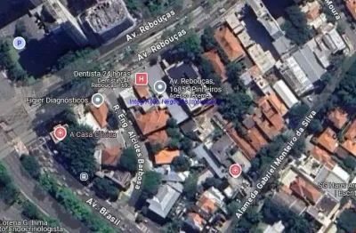 Terreno 1.064m².  excelente localização, á 7 minutos andando para a estação do metrô oscar freire; entre as ruas engenheiro alcides barbosa