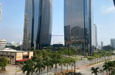 Conjunto comercial 85m², 02 banheiros e 02 vagas na garagem.  condomínio com recepção e segurança 24hrs.  excelente localização entre as ruas antônio