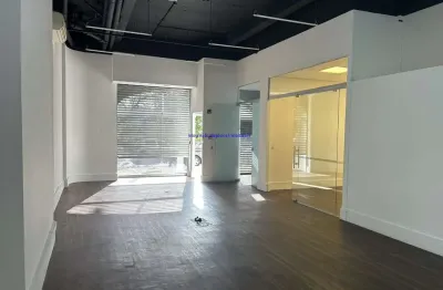 Loja 100m², 02 banheiros e 04 vagas de garagem.  excelente localização, a 8 minutos andando para a estação do metrô cidade jardim