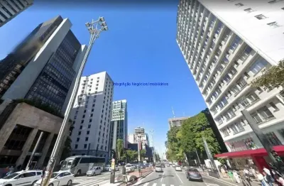 Condomínio com jardim, lavanderia, segurança e portaria 24h.  excelente localização à 4 minutos caminhado para estação do metrô trianon-masp