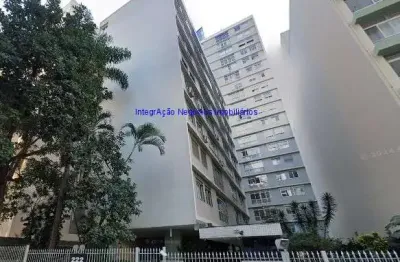 Apartamento 110m², 03 dormitórios, 03 banheiros e 01 vaga na garagem.   condomínio com portaria e salão de festa.  excelente localização