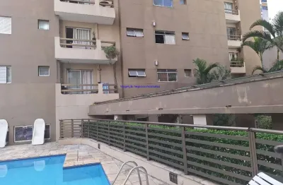 Apartamento 80m², 02 dormitórios, 01 banheiro e 01 vaga de garagem.  condomínio com portaria, segurança, piscina, academia e salão de festas.