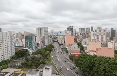 Apartamento 35m², 01 dormitório e 01 banheiro.  condomínio com portaria, segurança, piscina, academia e salão de festas.  excelente localização