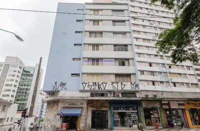 Apartamento 35m², 01 dormitório e 01 banheiro.   condomínio portaria e segurança.  excelente localização á 10 minutos andando para a estação do metrô
