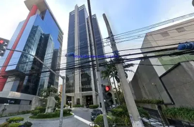 Conjunto comercial 360m², 04 banheiros e 12 vagas de garagem.  condomínio com recepção.   excelente localização entre as ruas tabapuã, brasília