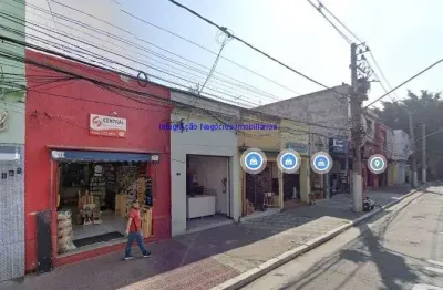 Loja 60m² e 01 banheiro.  excelente localização entre as ruas do gasômetro, maria domitila e vasco da gama.