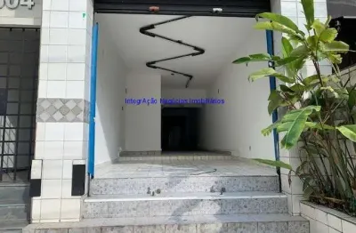 Sobrado comercial 220m²,  08 salas, 02 banheiros e 02 vagas de garagem.   excelente localização entre as alamedas dos guaiós, dos ubiatans e rua nereu