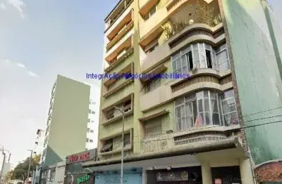 Apartamento 108m², 03 dormitórios e 01 banheiro.  condomínio com portaria e segurança.  excelente localização