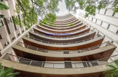 Apartamento 154m²,  02 dormitórios (sendo 01 suíte), 02 banheiros e 02 vagas de garagem.  condomínio com recepção e segurança 24hrs.  excelente