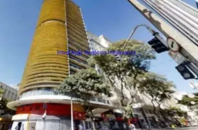 Apartamento 37m², 01 dormitório e 01 banheiro.  condomínio com portaria.  excelente localização á 6 minutos andando para a estação do metrô luz;