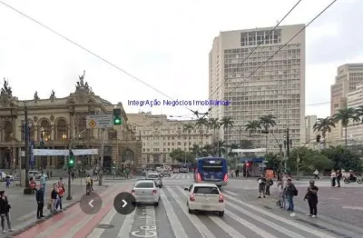 Conjunto comercial 104m² e 01 banheiro.  excelente localização á 1 minuto andando para a estação do metrô anhangabaú; entre o viaduto do chá