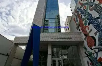 Conjunto comercial 50m², 01 copa, 02 banheiros e 01 vaga na garagem.  condomínio com recepção e segurança 24hrs.  excelente localização