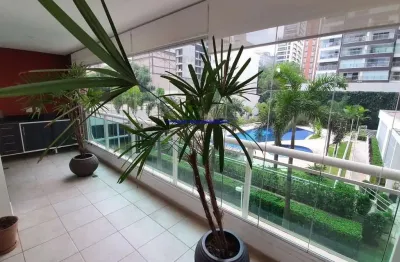 Apartamento 207², 03 dormitórios (sendo 01 suíte), 04 banheiros e 02 vagas na garagem.  condomínio com portaria, segurança 24hrs, piscina adulto