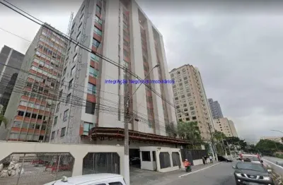Conjunto comercial 62m², 02 banheiros e 02 vagas na garagem.   condomínio com recepção e segurança 24hrs.  excelente localização entre as ruas tabapuã