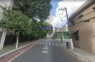 Conjunto comercial 38m², 02 banheiros e 01 vaga na garagem.   condomínio com recepção, segurança 24hrs,  praça de alimentação, cinema e serviços.