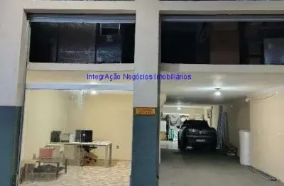 Loja 117m² e 01 banheiro.  excelente localização, á 9 minutos andando para a estação do metrô marechal deodoro; entre a avenida são joão e alameda