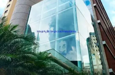 Prédio comercial 2.378m², 07 pavimentos, 26 banheiros e 55 vagas de garagem.  excelente localização, entre as ruas gomes de carvalho, júlio diniz