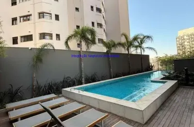 Apartamento studio mobiliado 25m²,  01 dormitório e 01 banheiro.  condomínio com portaria e segurança.  excelente localização á 7 minutos andando