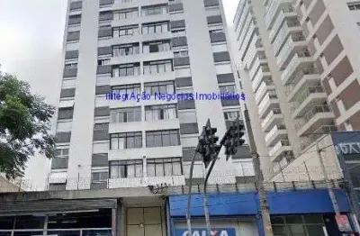 Condomínio com portaria e segurança 24hrs.  excelente localização á 7 minutos andando para a estação do metrô higienópolis-mackenzie;
