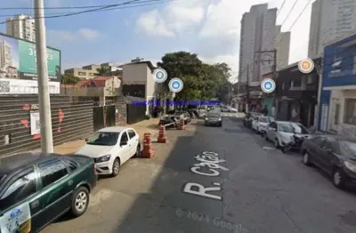 Loja 301,92m² e 01 banheiro.  excelente localização entre as ruas clélia, coriolano e jeroaquara.  todas as informações aqui anunciadas são fornecidas