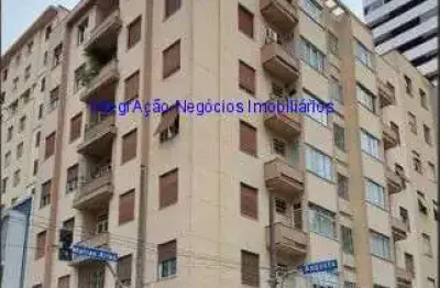 Apartamento 96m², 02 dormitórios e 02 banheiros.  condomínio com portaria, elevadores e zelador.  excelente localização
