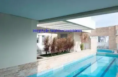 Condomínio com portaria, segurança 24hrs, piscina, piscina infantil, academia, churrasqueira, quadra de squash, salão de festa, salão de jogos