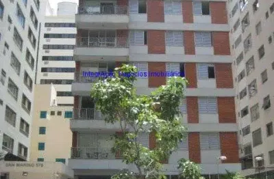 Condomínio com portaria, segurança, piscina, salão de festa e playground.   excelente localização á 9 minutos andando para a estação do metrô