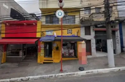 Prédio 415m², 05 pavimentos, 22 quartos, 09 banheiros, 01 loja de rua e 03 box no corredor.  excelente localização