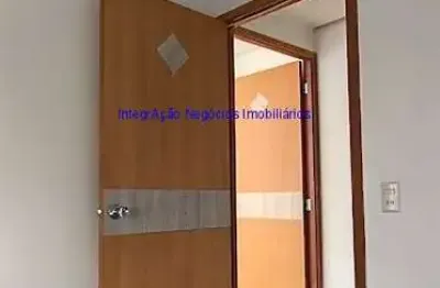 Conjunto comercial 32m², 02 banheiros e 01 vaga de garagem.  condomínio com recepção e portaria.  excelente localização entre a rua dos ingleses,