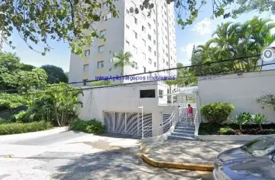 Apartamento 107m², 03 dormitórios ( 01 suíte), 02 banheiros e 02 vagas de garagem.  condomínio com portaria,  segurança, piscina e academia.