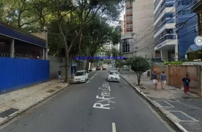 Loja 67,75m² e 01 banheiro.   excelente localização à 5 minutos andando para a estação do metrô consolação; entre as ruas augusta, luis coelho