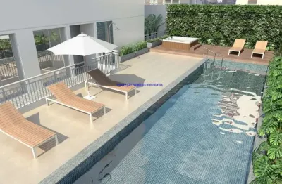 Condomínio com segurança, portaria, área fitness, piscina, espaço gourmet, salão de festas, churrasqueira, coworking, bicicletario e lavanderia.