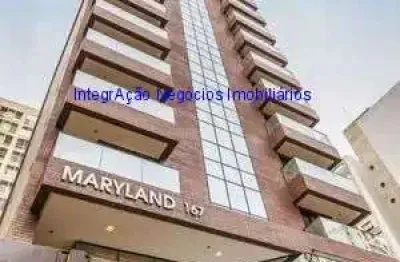 Condomínio com portaria, segurança, portaria.  Excelente localização á 7 minutos andando para a estação do metrô Santa Cecilia;