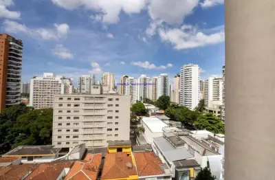 Condomínio com portaria, segurança, churrasqueira e salão de festas.  Excelente localização entre as Ruas Inhambu, Tuim, Pintassilgo, Canário