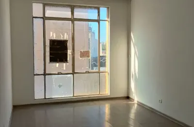 Excelente oportunidade de sala comercial à venda na lapa!!