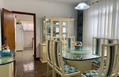 Casa com 3 quartos à venda na Rua Abrahão Calux, --, Vila Moinho Velho, São Paulo