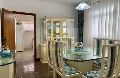 Casa com 3 quartos à venda na Rua Abrahão Calux, --, Vila Moinho Velho, São Paulo
