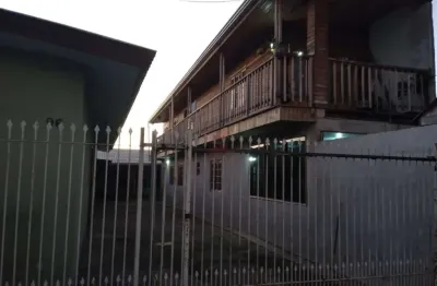 Casa com 7 quartos à venda na rua andré perbiche, 96, borda do campo, são josé dos pinhais, 135 m2 por r$ 650.000