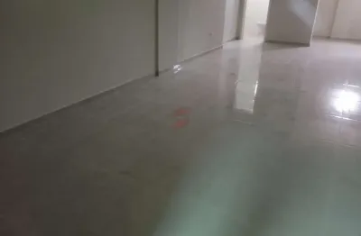 Sala comercial à venda na rua vinte e cinco de agosto, 490, centro, pinhais, 32 m2 por r$ 210.000