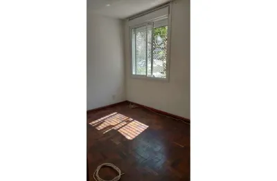 Apartamento para venda no bairro santo antônio em porto alegre