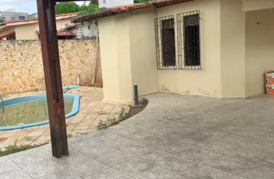 Casa com 3 quartos à venda na Avenida Maria Lacerda Montenegro, 4, Nova Parnamirim, Parnamirim