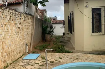 Casa com 3 quartos à venda na Avenida Maria Lacerda Montenegro, 2, Nova Parnamirim, Parnamirim, 200 m2 por R$ 380.000
