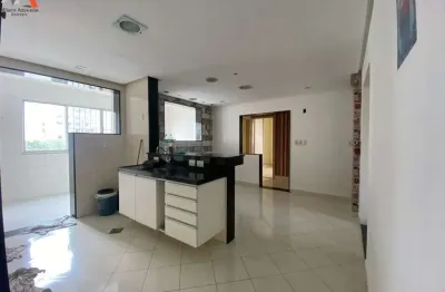Apartamento com 3 quartos sendo 1 suíte no bairro do umarizal. área privativa de 132m². 01 vaga de garagem. nascente.