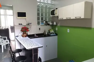 Casa de 3 pavimentos no bairro de fátima! área total de 68,40m². 01 vaga de garagem.