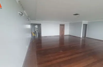 Apartamento com 3 suítes no bairro da campina. área privativa de 430m² - 1 apartamento por andar. 03 vagas de garagem. nascente.