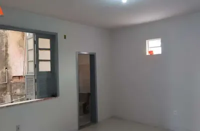 Apartamento com 1 quarto no bairro da cidade velha. Área privativa de 40m².