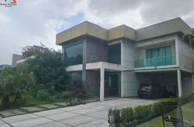 Casa de 2 pavimentos com 4 suítes no montenegro boulevard. Área privativa de 463,59m². 06 vagas de garagem.