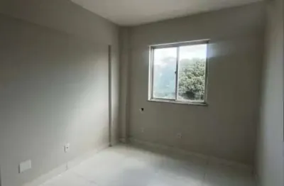 Apartamento semi mobiliado com 3 quartos sendo 1 suíte na almirante barroso. Área privativa de 75m². 01 vaga de garagem. Nascente.